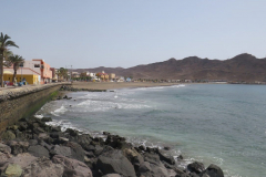 Der Strand vom Hafen aus