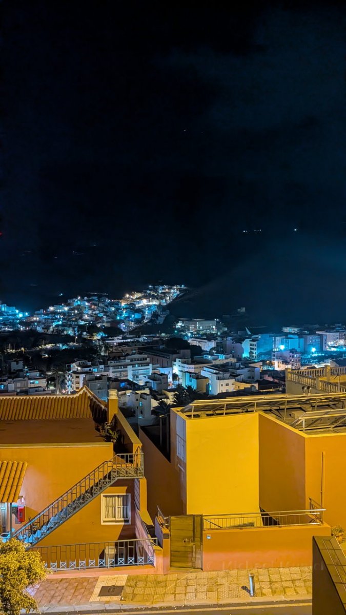 Abendlicher Blick aus unserer Ferienwohnung über San Sebastian