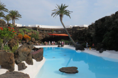 Der Pool im Innenhof