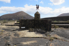 Der Greif noch einmal am Eingang