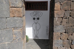 Eingang zur Damentoilette
