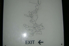 Zum Ausgang der Höhle
