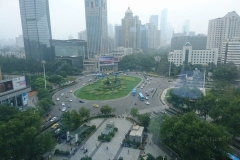 Blick aus dem Fitnessstudio auf den Gulou Platz