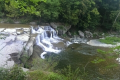 Der Wasserfall von unten aus gesehen