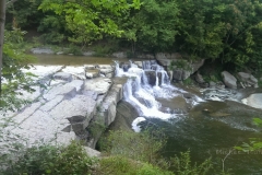 Der Wasserfall von unten aus gesehen